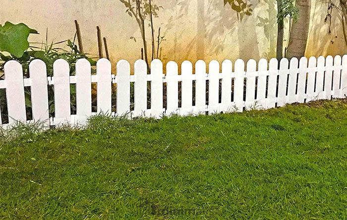 pagar kayu minimalis warna putih