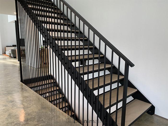 railing tangga minimalis unik besi cor